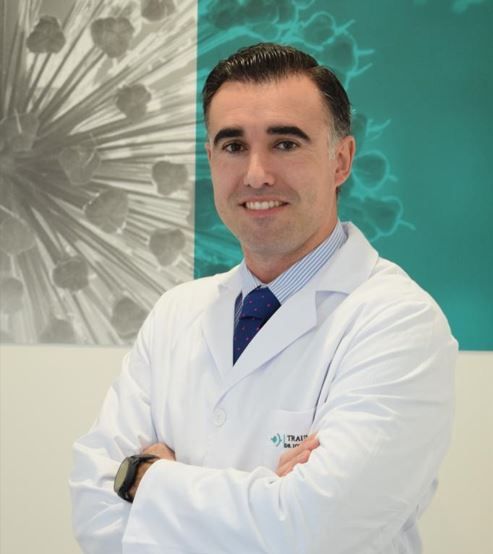 Dr. TOMÁS PÉREZ CERVERA
